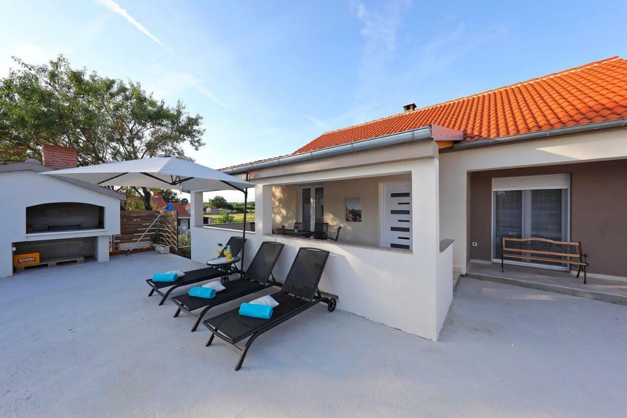 House Mia *